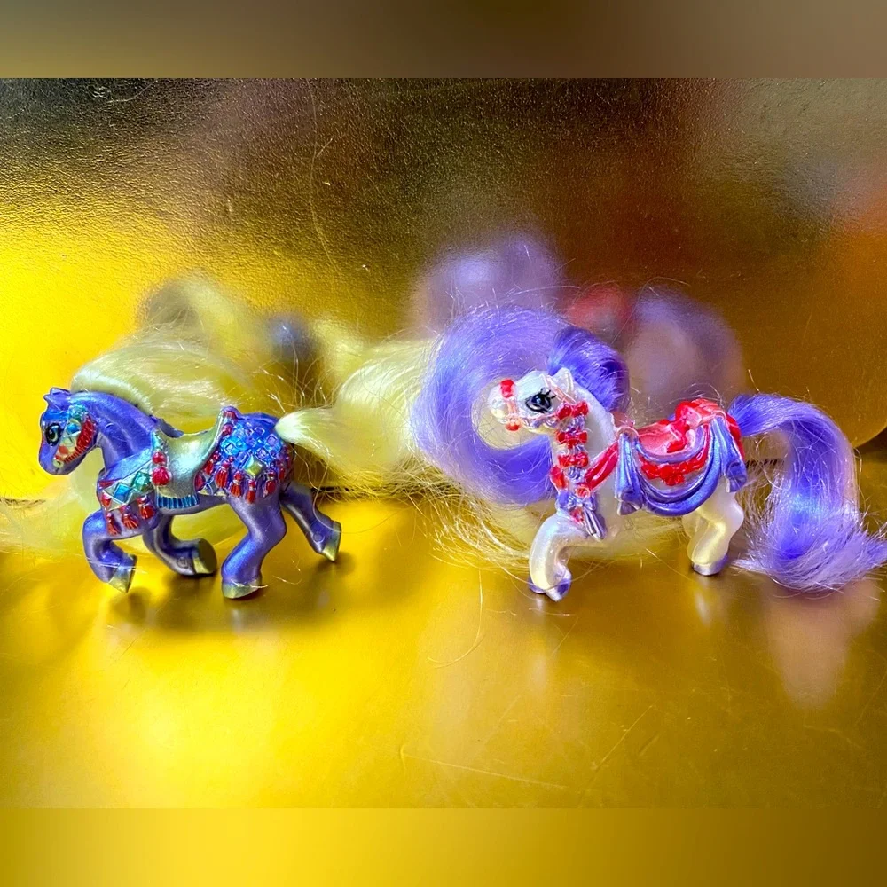 CARROUSEL LITTLE BEAUTIES VTG 1989 MINIATURE HORSE FIGURES W/LONG BRUSHABLE HAIR